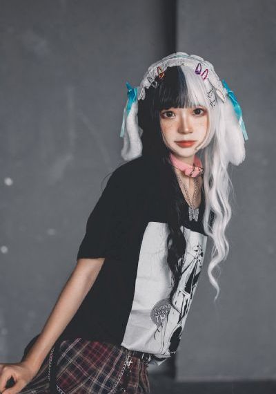 三攻一受4p嗯啊巨肉寝室_1080免费高清观看