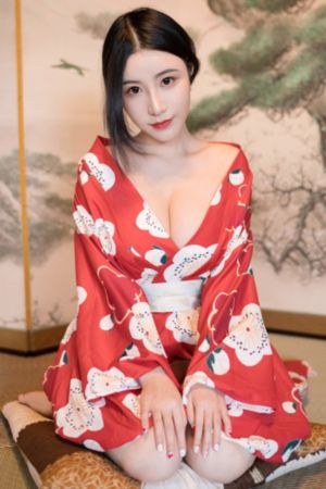 允许你亲吻我的右脚我的世界_1080天堂在线