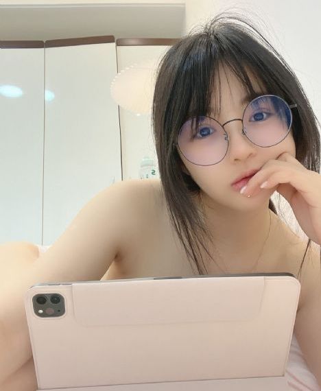 视频二区中文无码制服师生_BD免费观看视频